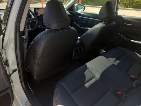 Certified 2023 Nissan Altima 2.5 SL FWD image 9