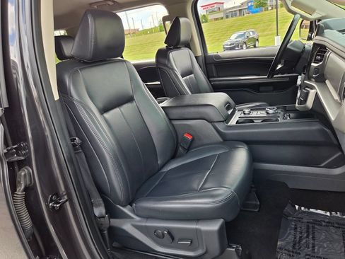 Used 2024 Ford Expedition Max XLT AWD/4WD image 18