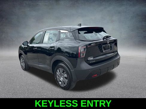 Used 2025 Nissan Kicks S FWD image 7