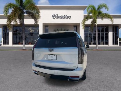 Certified 2023 Cadillac Escalade Premium Luxury w/ Performance Package image 13