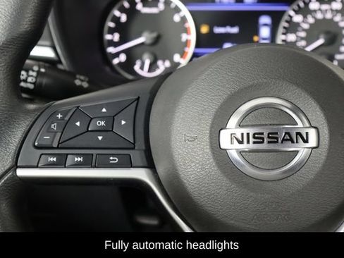 Used 2021 Nissan Altima 2.5 SV FWD image 8
