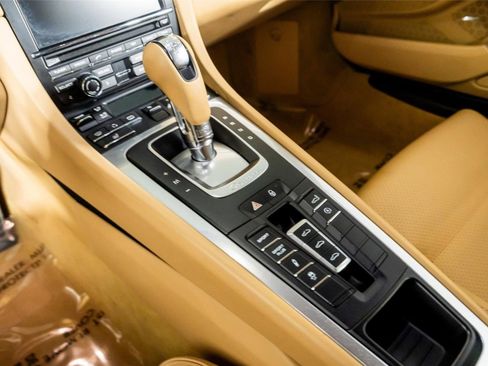 Used 2013 Porsche 911 Carrera 4S image 31