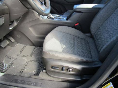 Used 2023 Chevrolet Equinox LT image 15