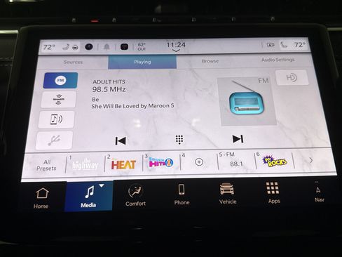 New 2025 Jeep Grand Cherokee L Limited w/ Black Appearance Package image 21