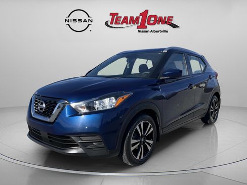 Used 2020 Nissan Kicks SV image 4