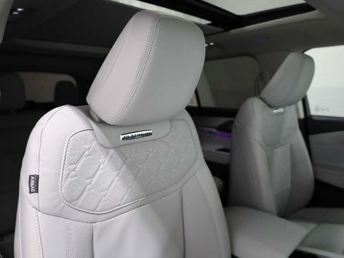 Used 2025 Ford Explorer Platinum w/ LUX Leather Package AWD/4WD image 21