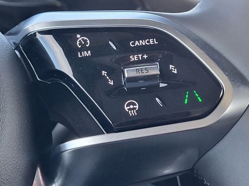 New 2024 Jaguar I-PACE R-Dynamic HSE image 29