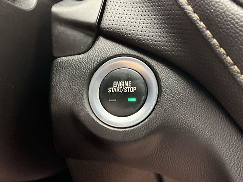Certified 2020 Chevrolet Equinox Premier AWD/4WD image 19