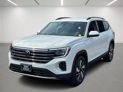 Used 2025 Volkswagen Atlas SE AWD/4WD image 1
