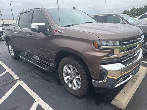 Used 2019 Chevrolet Silverado 1500 LTZ w/ LTZ Premium Package AWD/4WD image 6