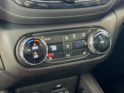 Used 2021 Chevrolet TrailBlazer ACTIV w/ Technology Package AWD/4WD image 25