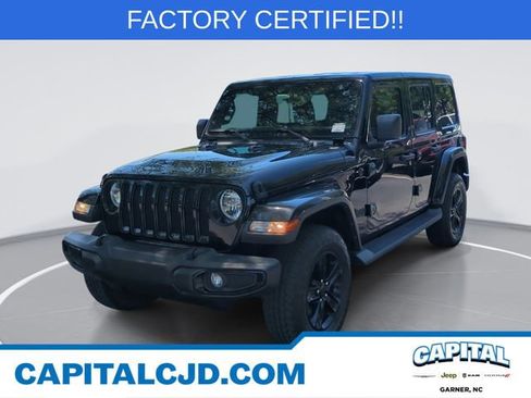 Used 2022 Jeep Wrangler Unlimited Sahara AWD/4WD image 1