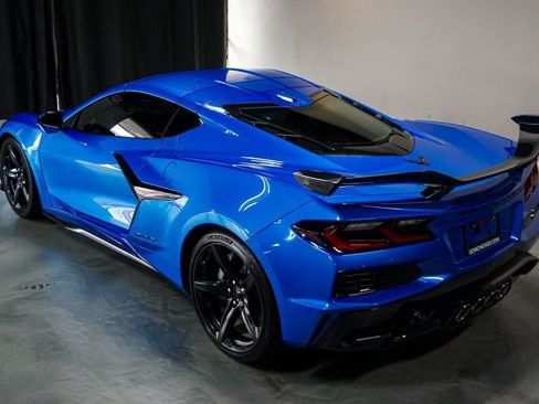 Used 2025 Chevrolet Corvette Z06 w/ Z07 Performance Package RWD image 51