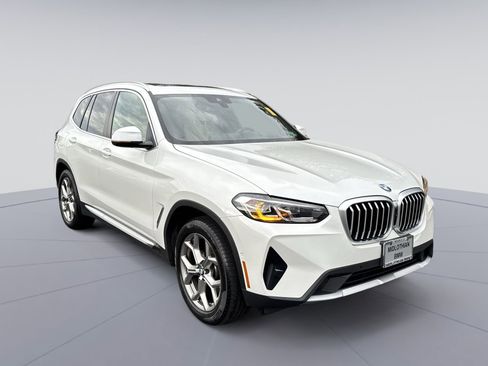 Used 2024 BMW X3 xDrive30i w/ Premium Package image 1