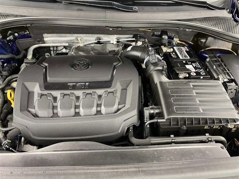 Used 2022 Volkswagen Tiguan SEL R-Line image 32