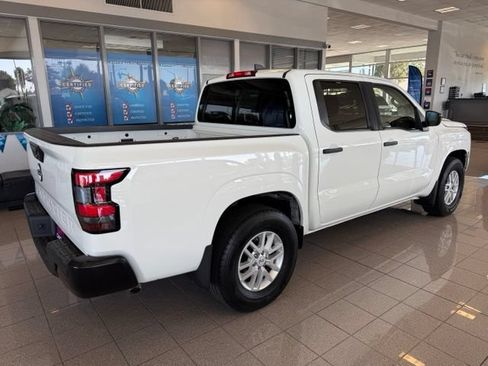 Used 2022 Nissan Frontier S w/ Technology Package RWD image 3