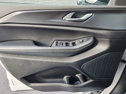 Used 2023 Jeep Grand Cherokee L Laredo image 24