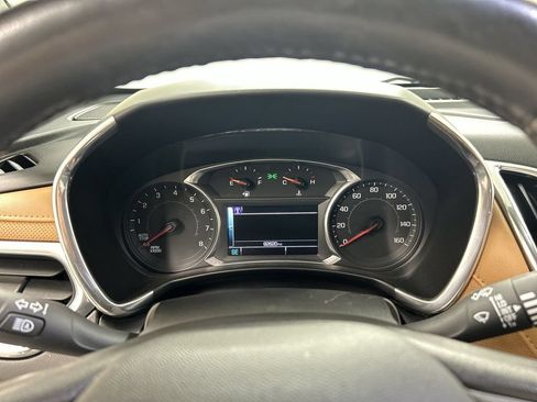 Used 2018 Chevrolet Equinox Premier AWD/4WD image 13