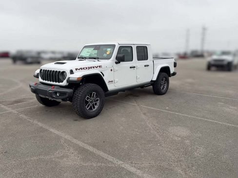New 2026 Jeep Gladiator Mojave image 4