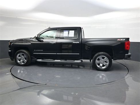 Used 2017 Chevrolet Silverado 1500 LTZ Z71 w/ LTZ Plus Package image 7