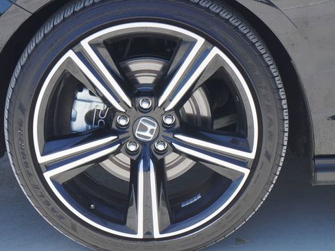 Used 2024 Honda Accord Sport image 4