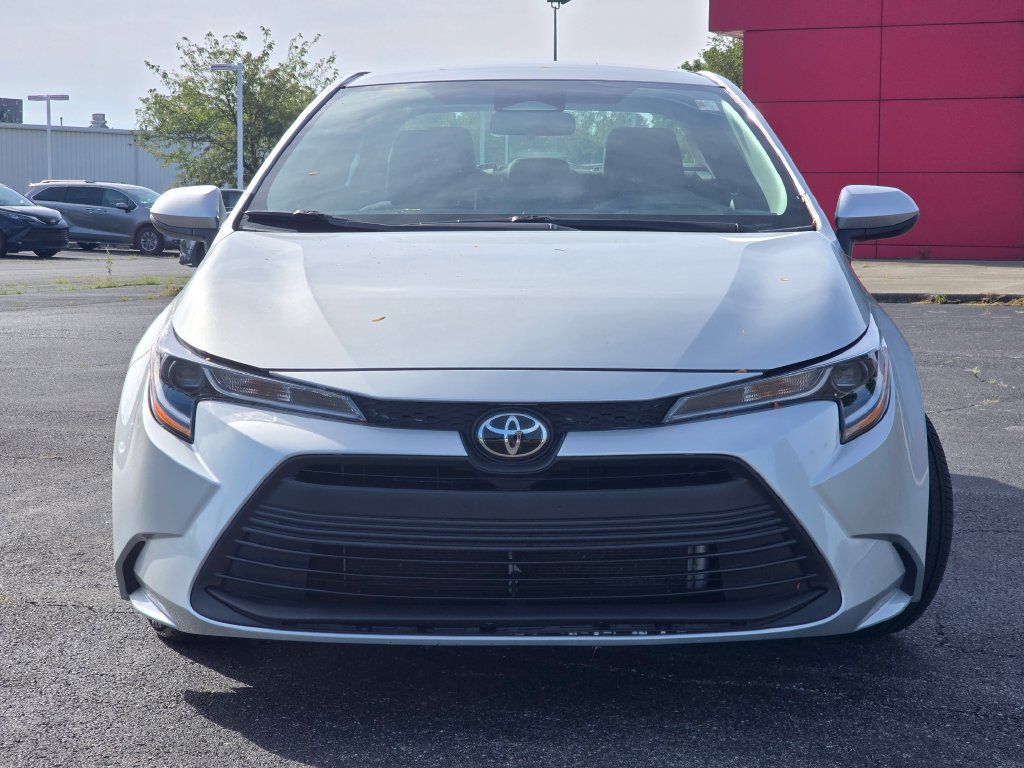 Certified 2025 Toyota Corolla LE FWD image 9