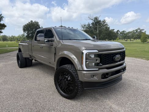 Used 2026 Ford F450 Lariat AWD/4WD image 6
