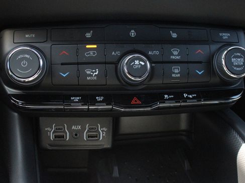 New 2026 Dodge Durango GT w/ Blacktop Package AWD/4WD image 22