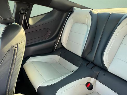 Used 2024 Ford Mustang GT Premium image 9