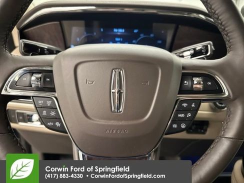 Used 2024 Lincoln Navigator Reserve image 21