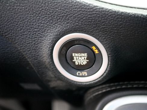 Used 2020 Dodge Challenger R/T image 18