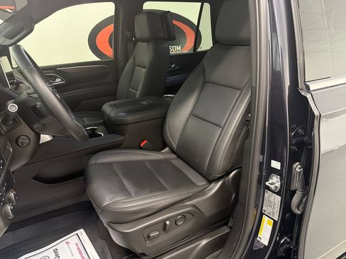 Used 2024 Chevrolet Tahoe LT w/ Luxury Package AWD/4WD image 16