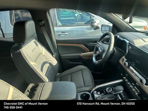 New 2026 GMC Canyon Denali w/ LPO, Denali Black Edition AWD/4WD image 21