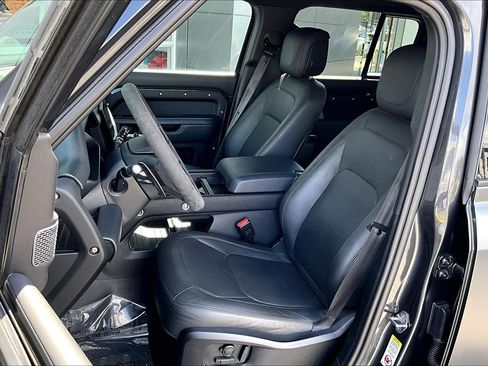 Used 2024 Land Rover Defender 110 Carpathian Edition image 25