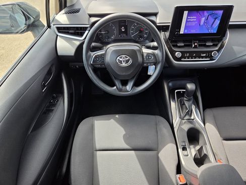 Used 2025 Toyota Corolla LE FWD image 14