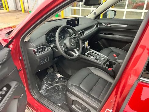New 2025 MAZDA CX-5 AWD 2.5 S w/ Premium Plus Pkg image 2
