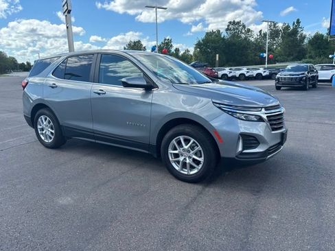 Used 2024 Chevrolet Equinox LT AWD/4WD image 7