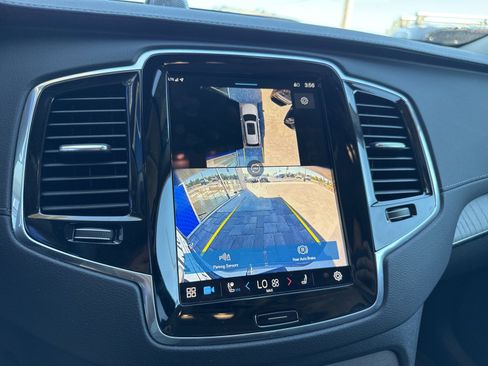 Certified 2025 Volvo XC90 B6 Ultra w/ Protection Package Premier image 27