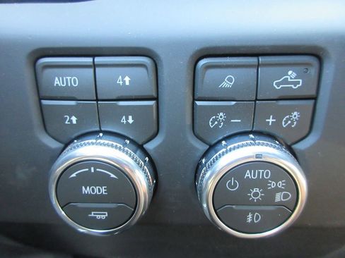 New 2026 GMC Sierra 1500 Denali w/ Denali Reserve Package AWD/4WD image 18