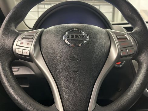 Used 2018 Nissan Altima 2.5 S w/ S Convenience Package image 15