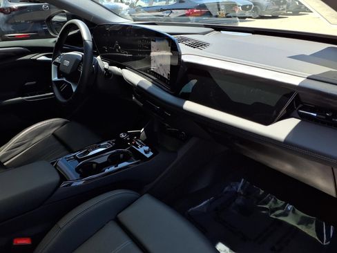 Used 2025 Audi A6 e-tron Premium Plus w/ Premium Plus RWD image 21