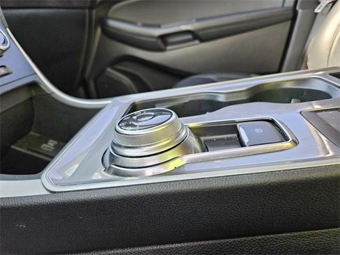 Used 2024 Ford Edge SEL image 24