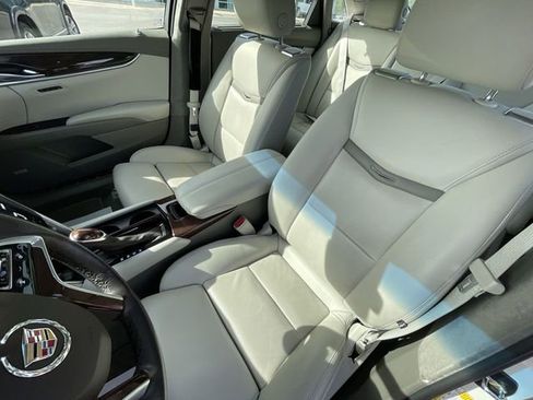 Used 2014 Cadillac XTS Platinum FWD image 14