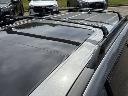 New 2026 Nissan Pathfinder Platinum FWD image 29