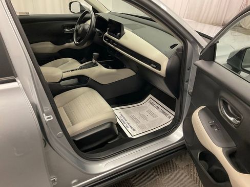 Used 2024 Honda HR-V LX image 27