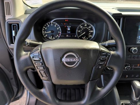 Used 2025 Nissan Frontier S image 18