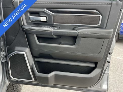 Used 2022 RAM 2500 Laramie w/ Night Edition AWD/4WD image 26