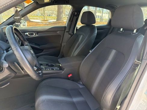 Used 2023 Honda Civic Sport image 10