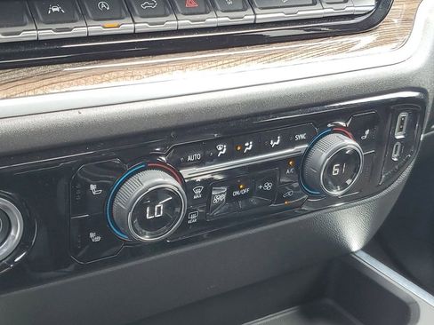 Used 2022 Chevrolet Silverado 1500 LT Trail Boss image 22