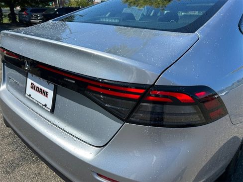New 2025 Honda Accord SE image 21